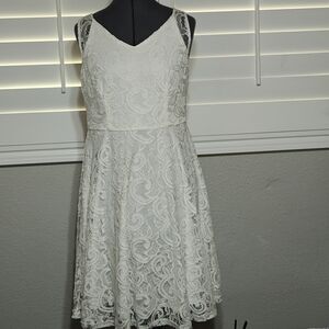 Elegant White Lace Dress